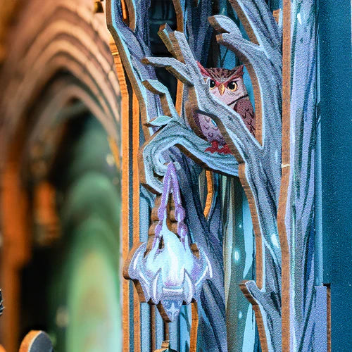 Book Nook Gate of Wonderland - Book Nook Studio
