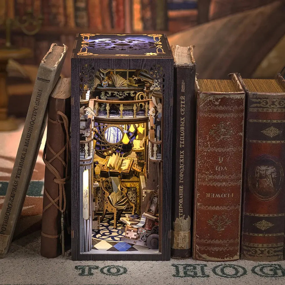 Book Nook Nebula Common Room - Book Nook Studio