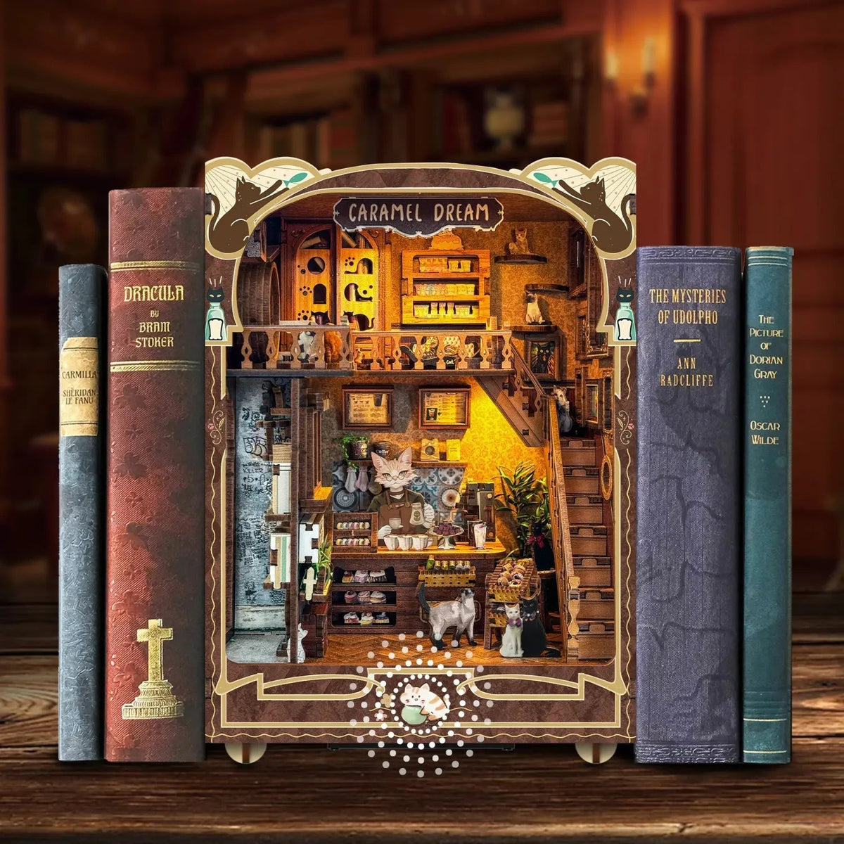 Book Nook Caramel Dream - Book Nook Studio