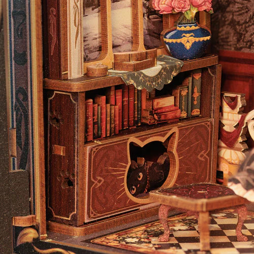 Book Nook Count Cat’s Study - Book Nook Studio