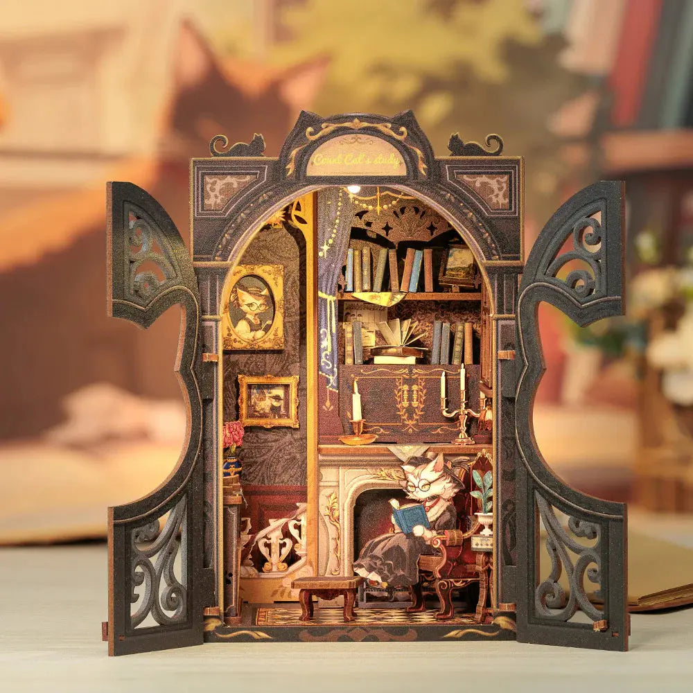 Book Nook Count Cat’s Study - Book Nook Studio