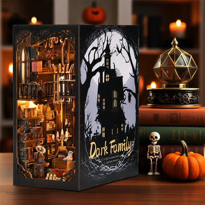 Book Nook Dark Family - Book Nook Studio