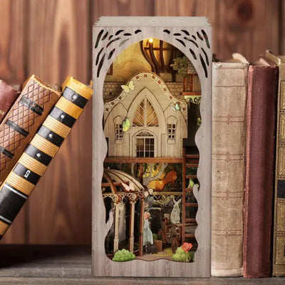 Book Nook Dorothy’s Journey - Book Nook Studio