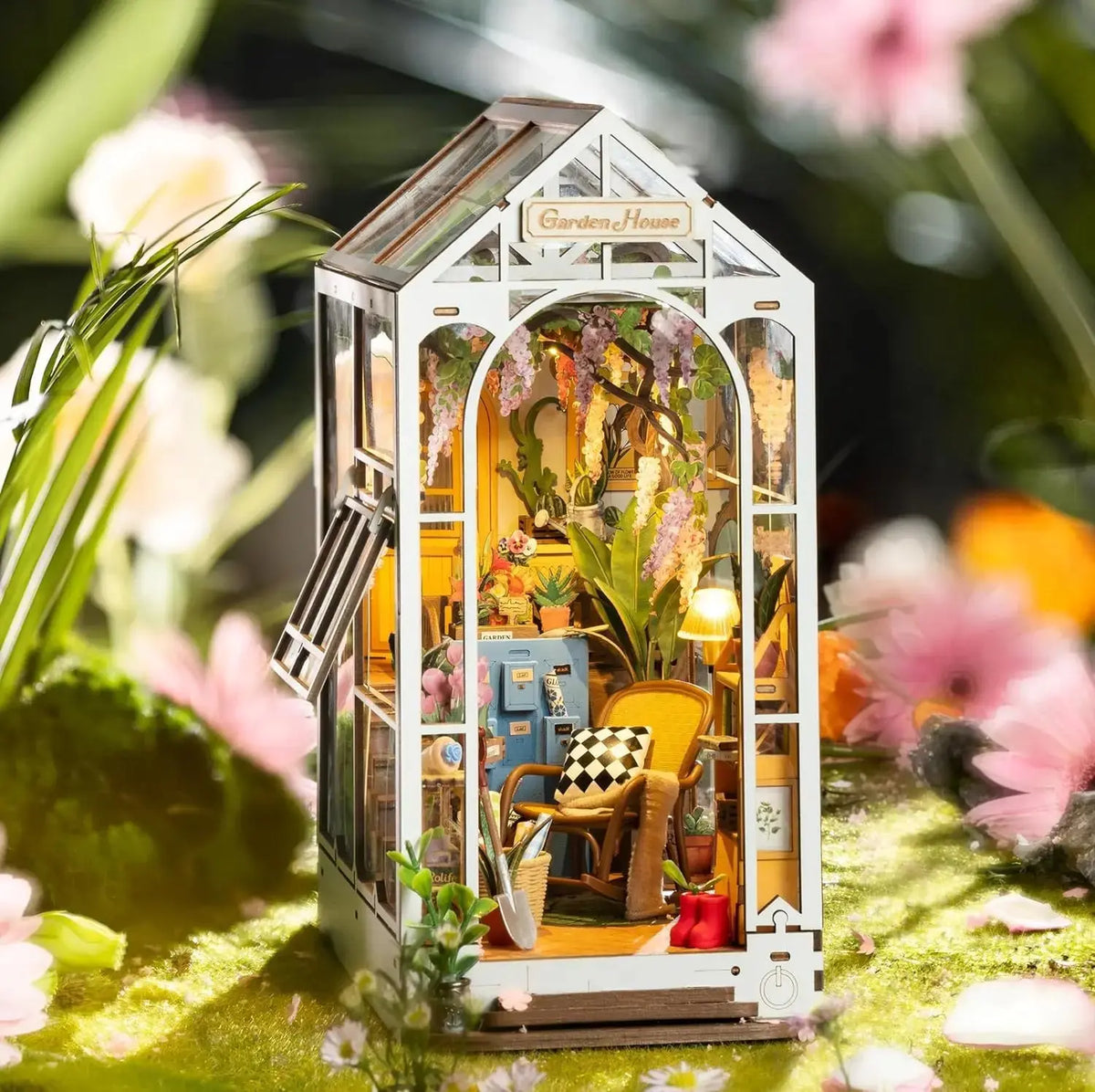 Book Nook Garden House - Book Nook Studio