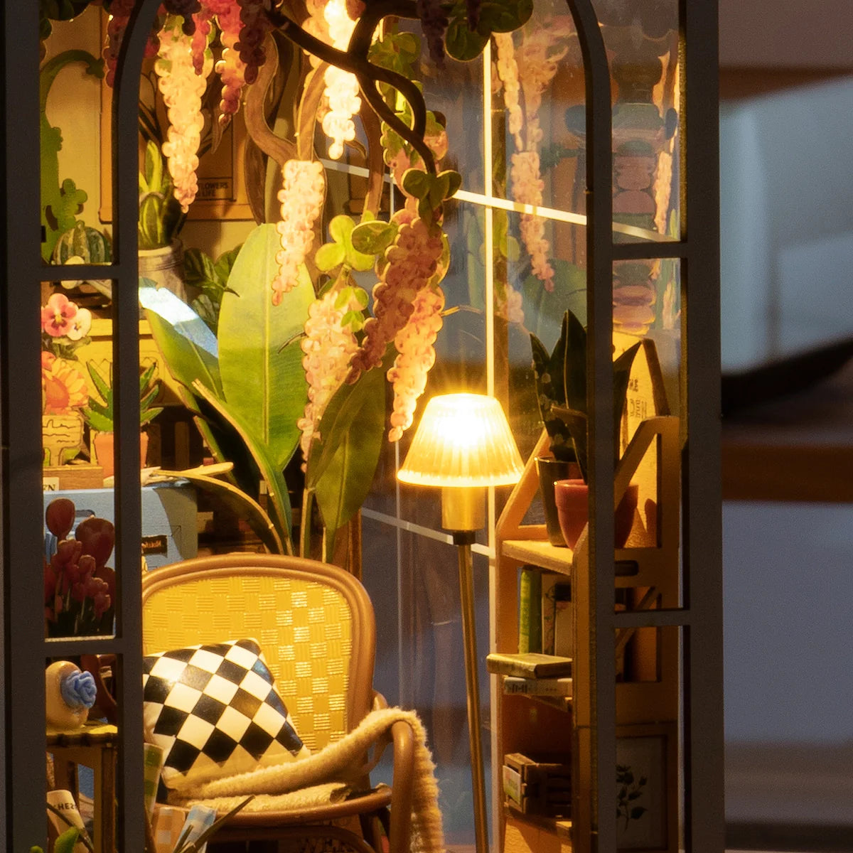 Book Nook Garden House - Book Nook Studio