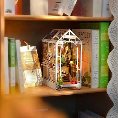 Book Nook Garden House - Book Nook Studio