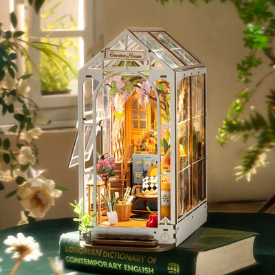 Book Nook Garden House - Book Nook Studio