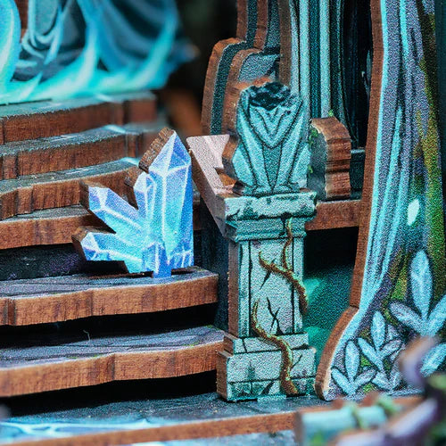 Book Nook Gate of Wonderland - Book Nook Studio