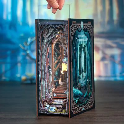 Book Nook Gate of Wonderland - Book Nook Studio