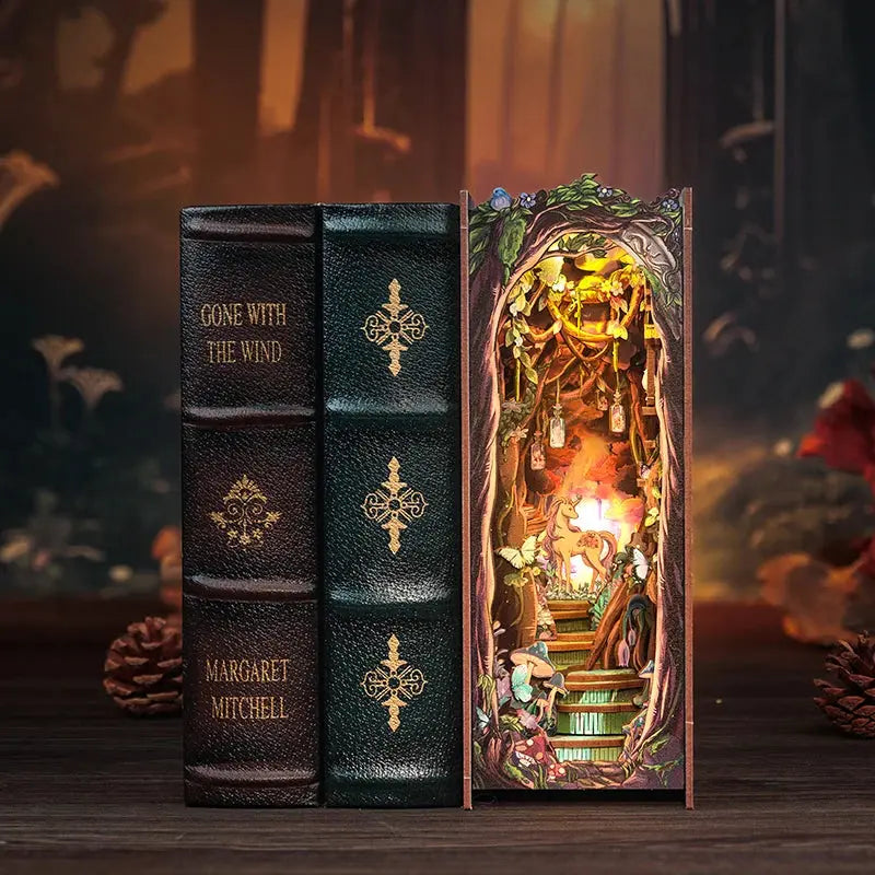 Book Nook Grace of the Forest - Book Nook Studio