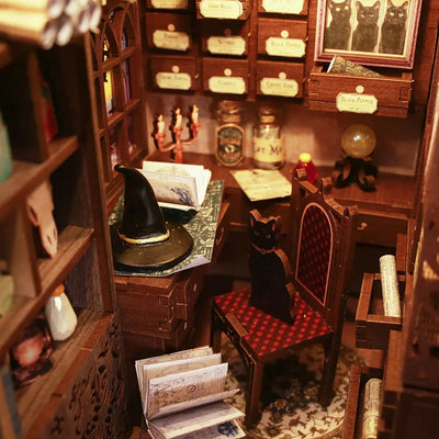 Book Nook Magic Pharmacist - Book Nook Studio
