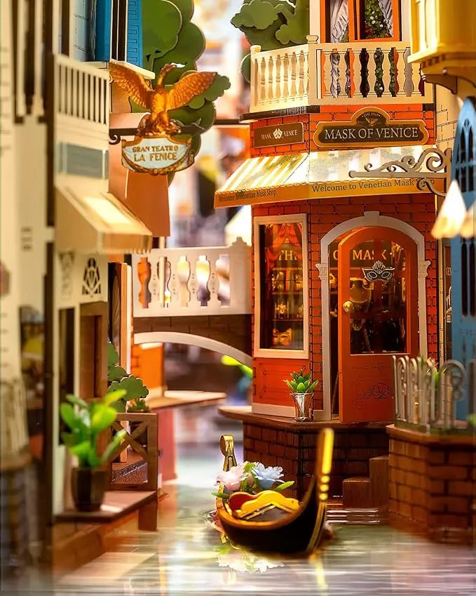Book Nook Romantic Venice - Book Nook Studio