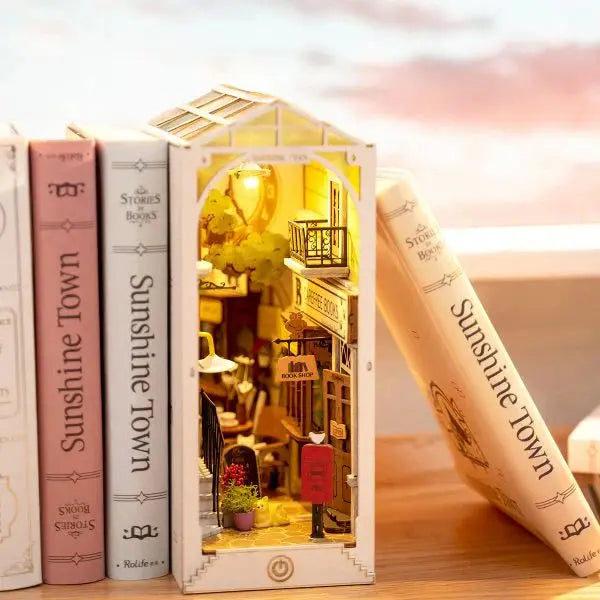 Book Nook Sunshine Town - Book Nook Studio