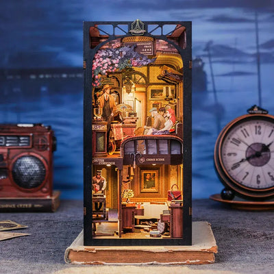Book Nook Train Mystery - Book Nook Studio