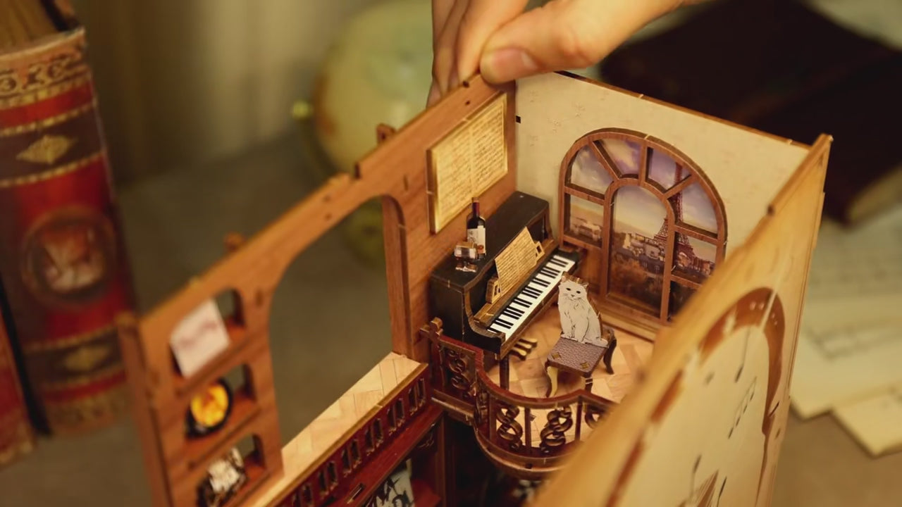 Charger la vidéo: Book Nook Secret Rhythm
